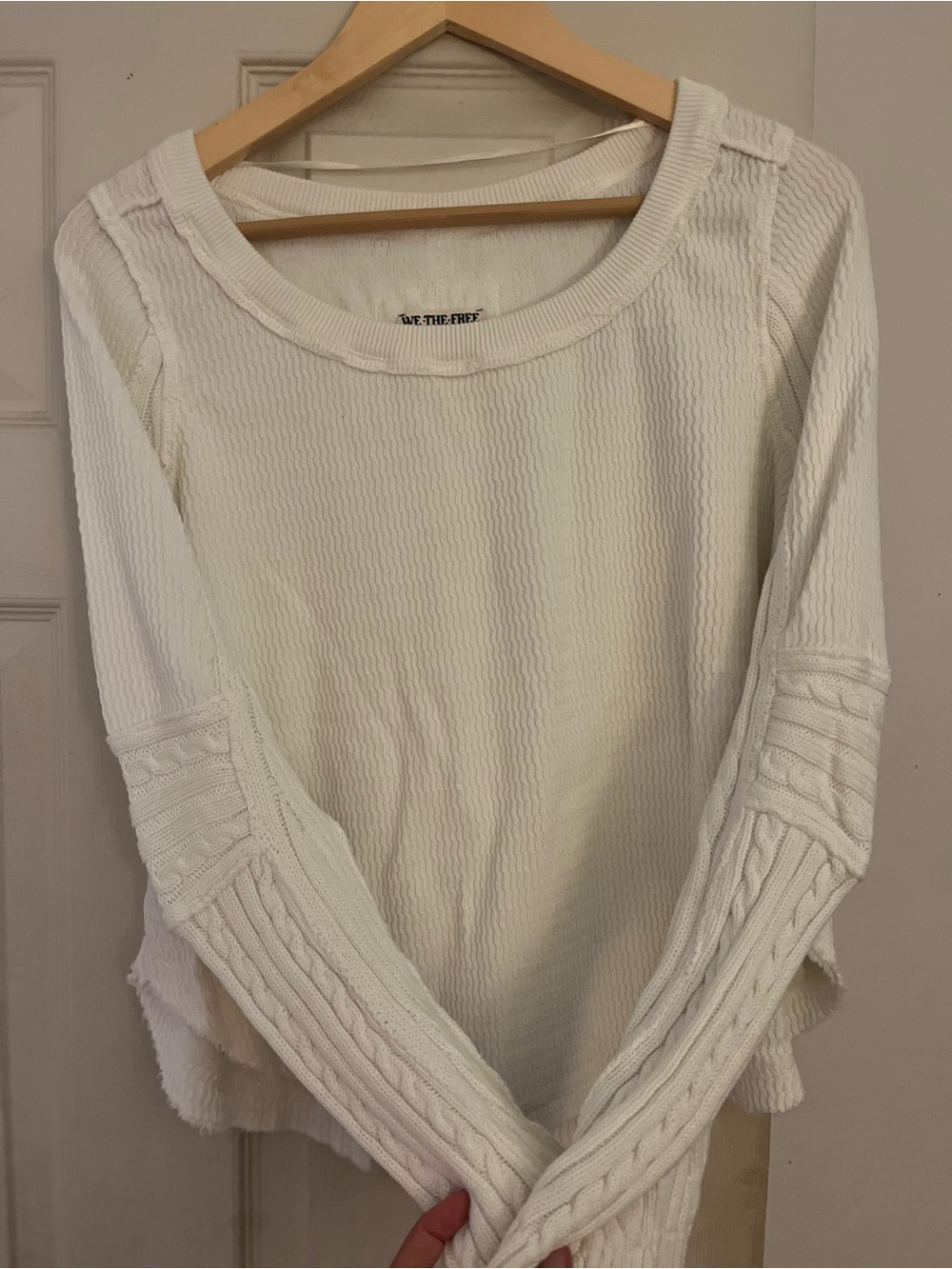 FREE PEOPLE SWINGING CABLE CUFF TOP sz M